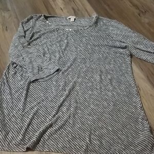 Quarter length sleeve shirt